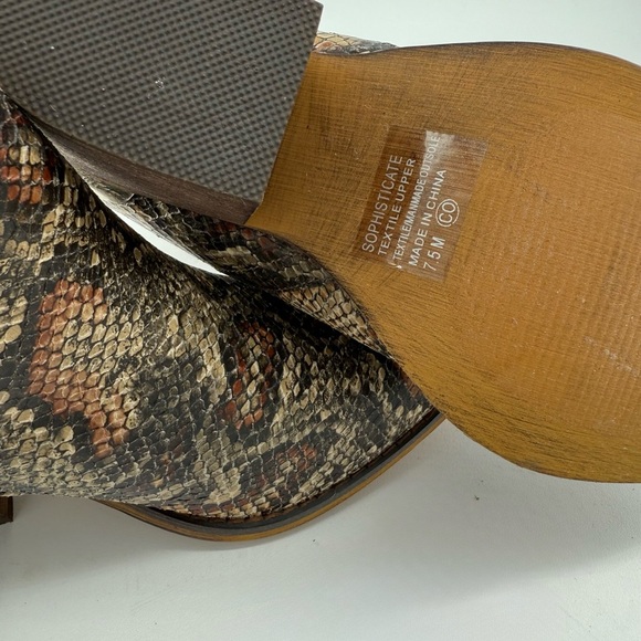 Jellypop Snakeskin Pattern Ankle Booties - Picture 5 of 6